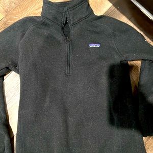 Patagonia women’s pullover